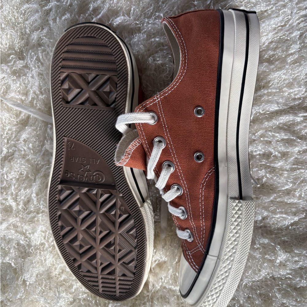 New Converse Canvas Sneakers with Rust color - Picture 6 of 7